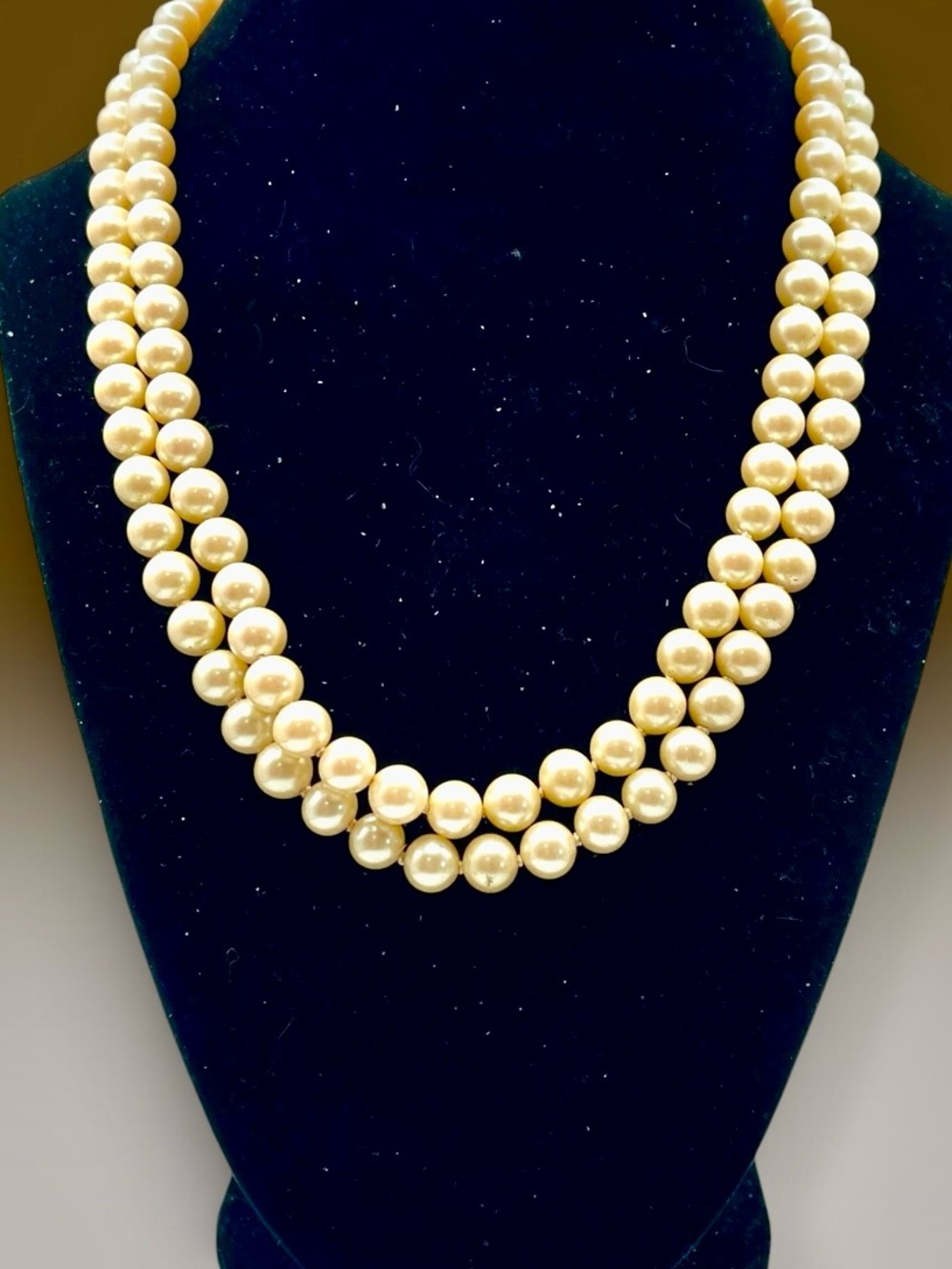 Gorgeous Vintage Double Strand Cultured Pearl Necklace Rhodium Plated Clasp
